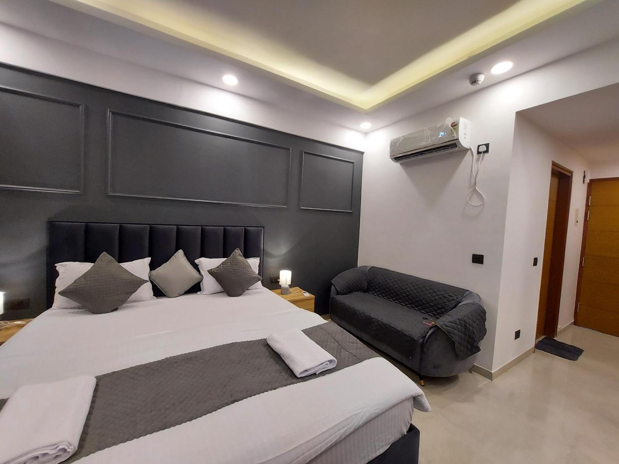 The Luxury Loft 1 Apartment *